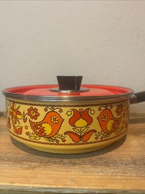 Vintage Mid Century Fancipans Enamel Sauce Pot Large 9” diameter, w/ lid